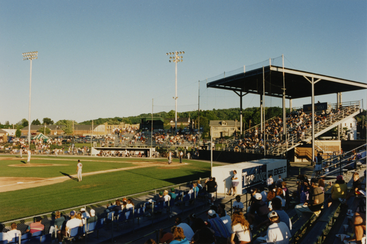 Minor Leagues, Major League Beauty