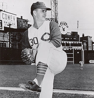 1956 cincinnati reds uniforms